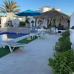 Villa Line