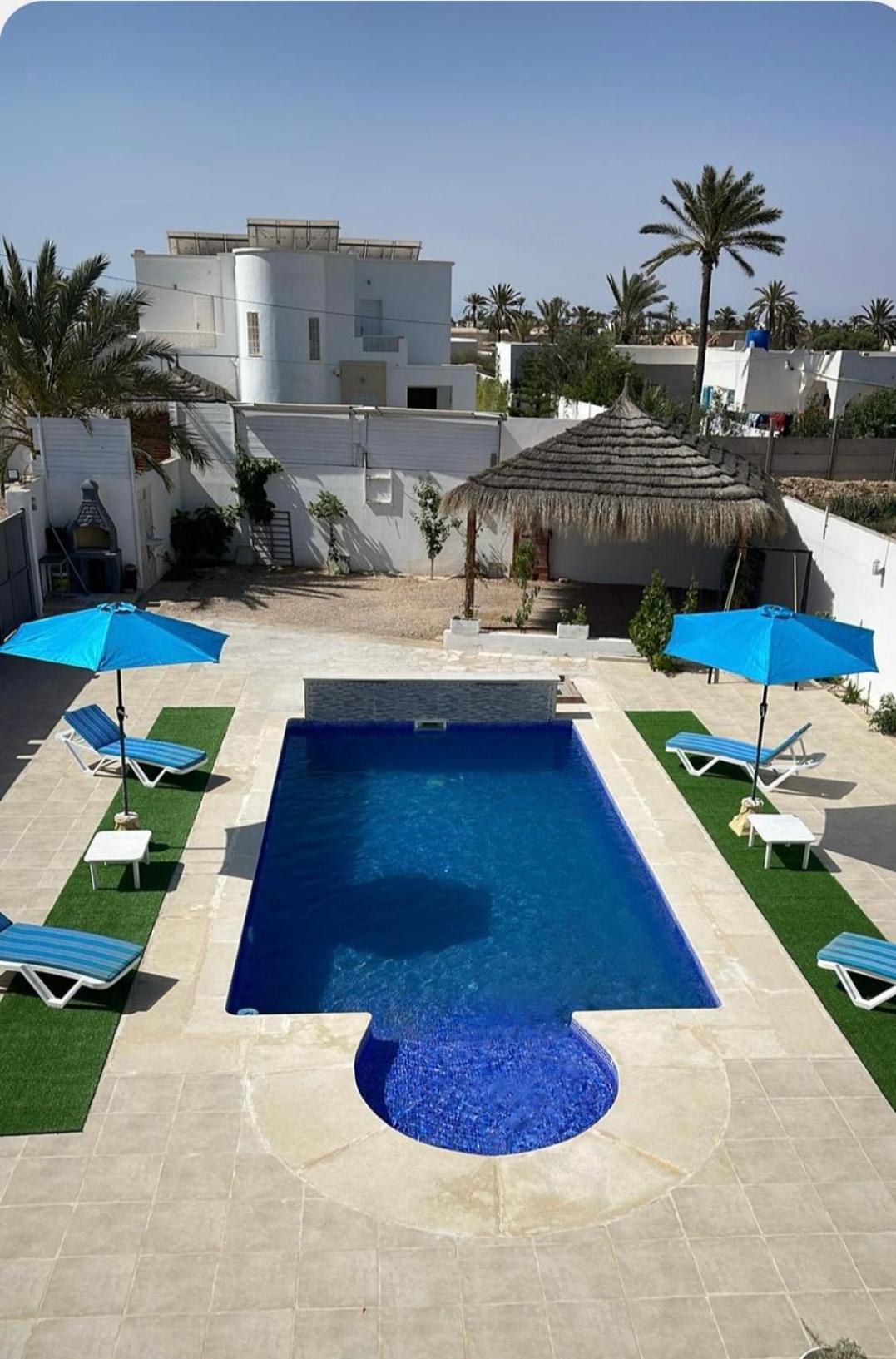 Line Villa Taguermess